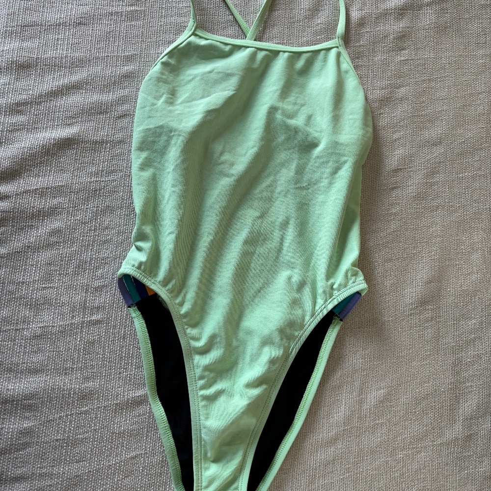 Jolyn training suit